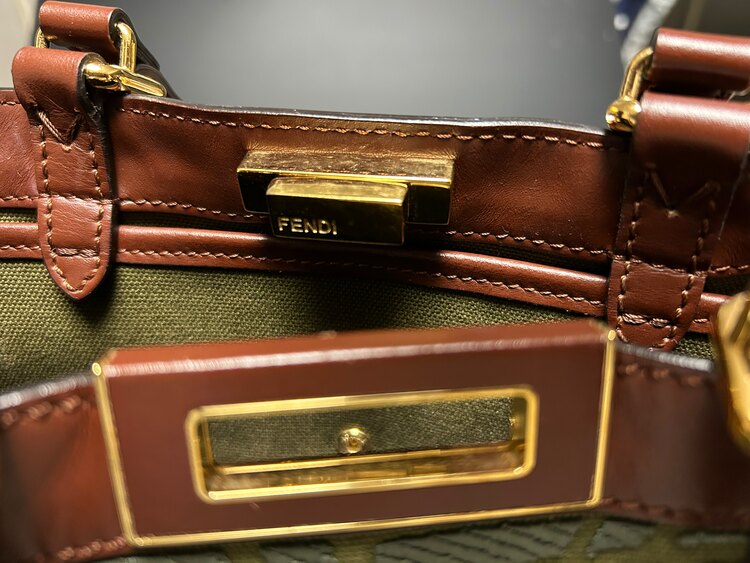 トートバッグ（ブランドバッグ）の商品画像 - 査定依頼日：2025年4月30日 - 最高査定価格：25,000円