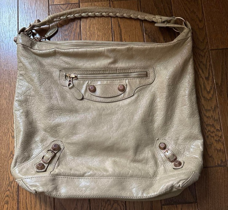 ザデイ（ブランドバッグ）の商品画像 - 査定依頼日：2025年7月28日 - 最高査定価格：10,000円