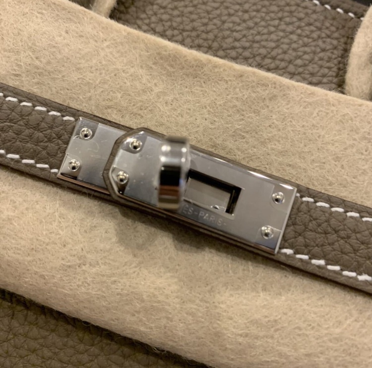 25 トゴ ノワール K刻印 シルバー金具（ブランドバッグ）の商品画像 - 査定依頼日：2025年9月12日 - 最高査定価格：3,200,000円