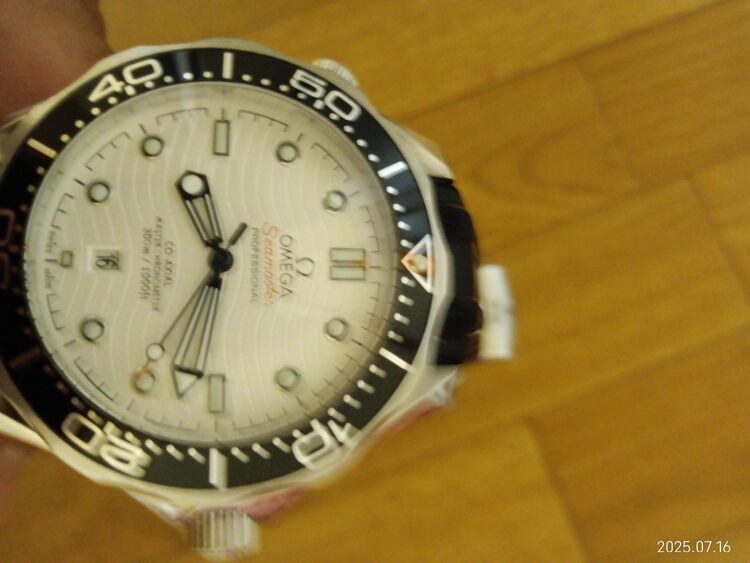 300メートルＤＶＥＲ（高級時計）の商品画像 - 査定依頼日：2025年7月16日 - 最高査定価格：580,000円