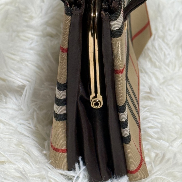 その他 バーバリー （ブランドバッグ）の商品画像 - 査定依頼日：2025年10月28日 - 最高査定価格：6,000円