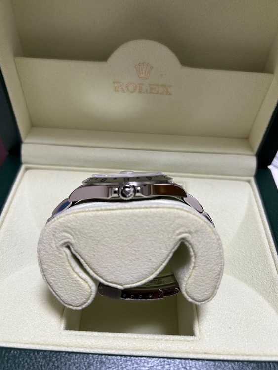 ロレックス エクスプローラー 1657（高級時計）の商品画像 - 査定依頼日：2025年12月8日 - 最高査定価格：1,350,000円