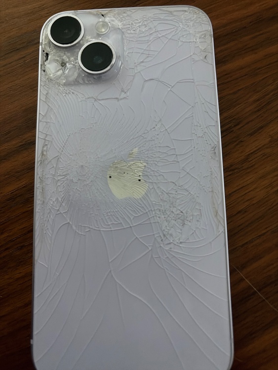 iPhone iPhone 14 Plus 128GB docomo（スマホ）の商品画像 - 査定依頼日：2026年9月26日 - 最高査定価格：52,000円