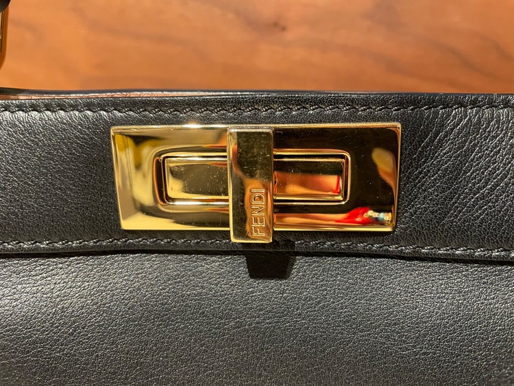 フェンディ  （ブランドバッグ）の商品画像 - 査定依頼日：2025年9月2日 - 最高査定価格：230,000円
