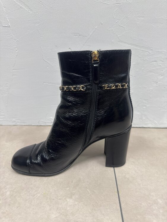 チェーンショートブーツ　38C（古着・ファッション）の商品画像 - 査定依頼日：2025年1月10日 - 最高査定価格：30,000円