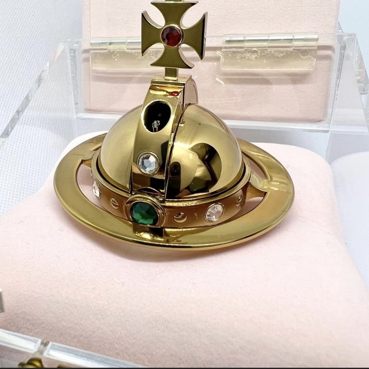 VivienneWestwoodゴールドオーブライター（喫煙具）の商品画像 - 査定依頼日：2026年8月18日 - 最高査定価格：50,000円