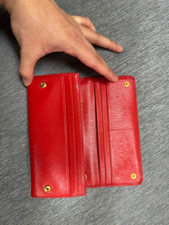 サフィアーノレザー（ブランドバッグ）の商品画像 - 査定依頼日：2026年1月30日 - 最高査定価格：20,000円