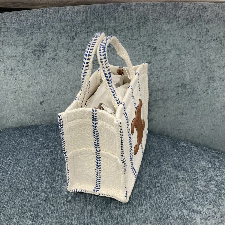 スモールカバタイス small cabas thais（ブランドバッグ）の商品画像 - 査定依頼日：2025年7月14日 - 最高査定価格：110,000円