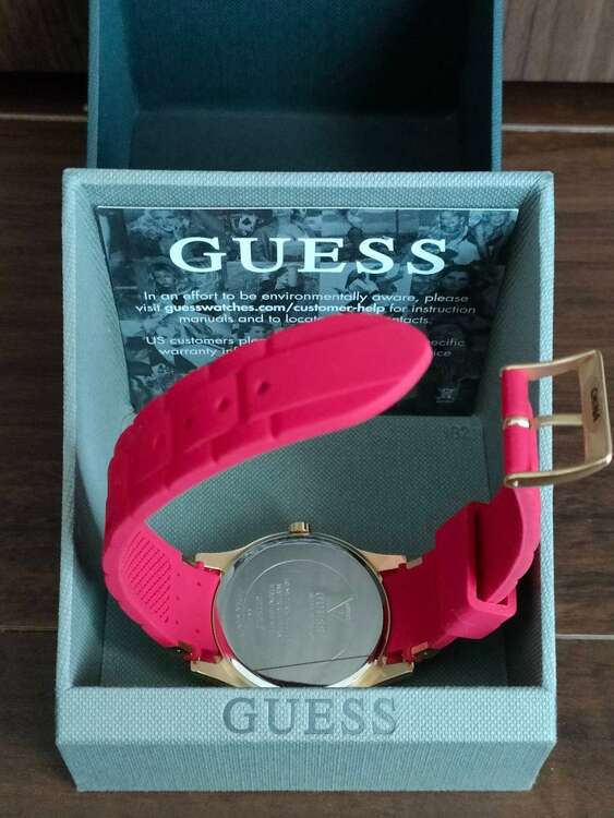 GUESS（高級時計）の商品画像 - 査定依頼日：2025年4月10日 - 最高査定価格：3,000円