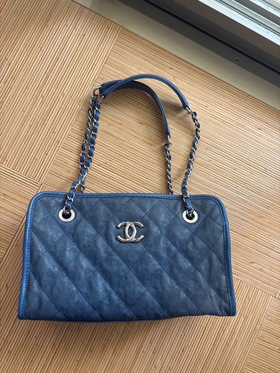 バッグ（ブランドバッグ）の商品画像 - 査定依頼日：2025年11月22日 - 最高査定価格：200,000円