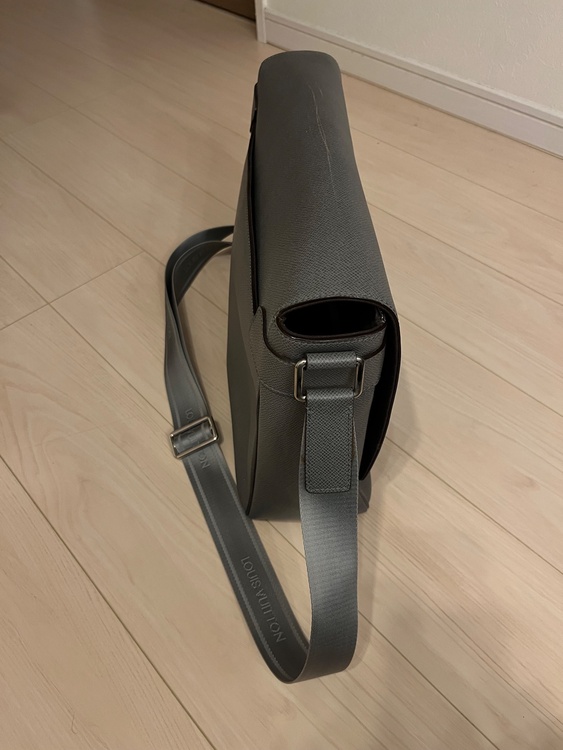 ルイヴィトン タイガ （ブランドバッグ）の商品画像 - 査定依頼日：2025年12月14日 - 最高査定価格：50,000円