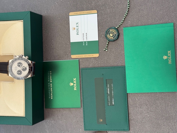 ロレックス デイトナ （高級時計）の商品画像 - 査定依頼日：2026年3月11日 - 最高査定価格：6,800,000円