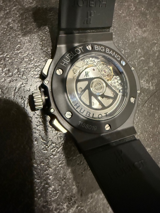 ウブロ ビックバン （高級時計）の商品画像 - 査定依頼日：2025年10月14日 - 最高査定価格：1,600,000円