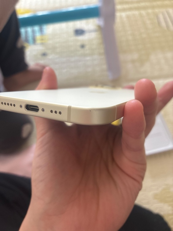 iPhone 15 256GB docomo（スマホ）の商品画像 - 査定依頼日：2026年1月29日 - 最高査定価格：68,000円