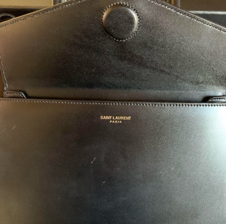 イブサンローラン  （ブランドバッグ）の商品画像 - 査定依頼日：2025年10月7日 - 最高査定価格：150,000円