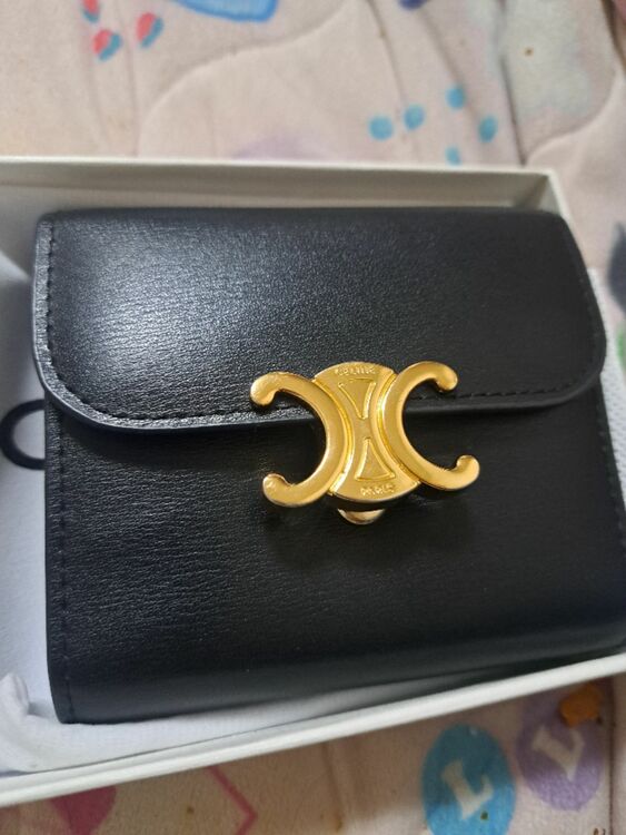 セリーヌ（ブランド財布・小物）の商品画像 - 査定依頼日：2025年9月30日 - 最高査定価格：100,000円