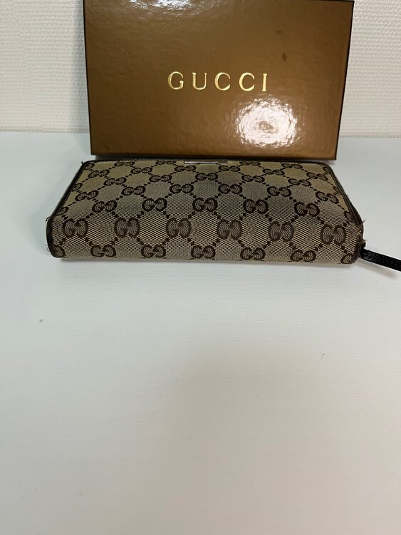 GGキャンバス（ブランド財布・小物）の商品画像 - 査定依頼日：2025年2月6日 - 最高査定価格：5,000円