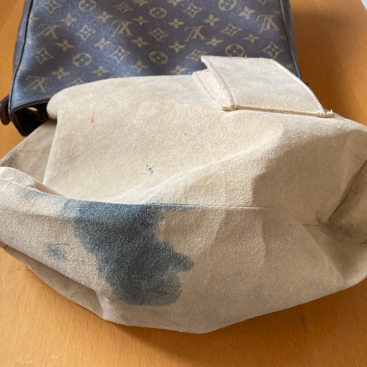 ルイヴィトン モノグラム （ブランドバッグ）の商品画像 - 査定依頼日：2025年12月9日 - 最高査定価格：25,000円