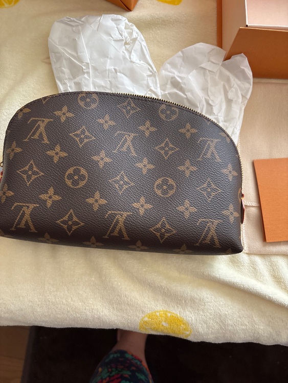 ポシェットコスメティックM M（ブランドバッグ）の商品画像 - 査定依頼日：2025年9月21日 - 最高査定価格：52,000円