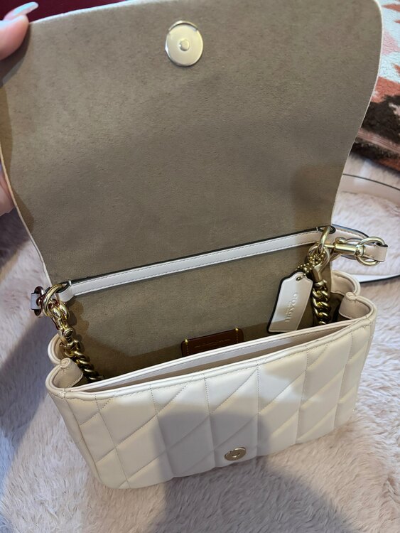 コーチ キルティング（ブランドバッグ）の商品画像 - 査定依頼日：2025年5月6日 - 最高査定価格：5,000円