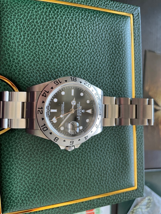 16570 黒（高級時計）の商品画像 - 査定依頼日：2026年2月6日 - 最高査定価格：1,220,000円