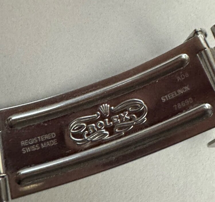 ロレックス エクスプローラー （高級時計）の商品画像 - 査定依頼日：2025年2月20日 - 最高査定価格：800,000円