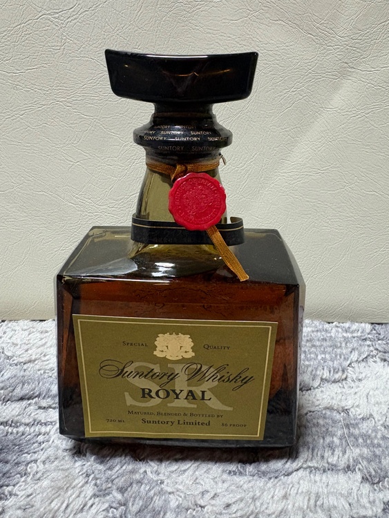 サントリーロイヤル（お酒）の商品画像 - 査定依頼日：2026年3月9日 - 最高査定価格：500円