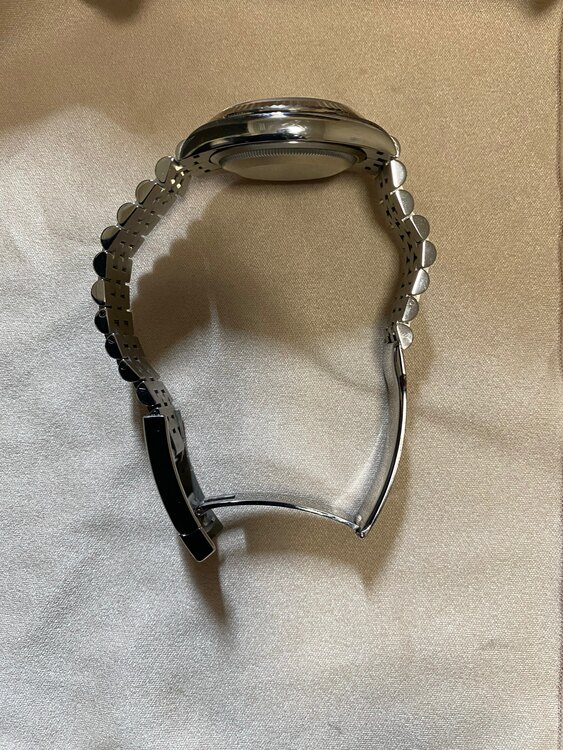 ロレックス デイトジャスト （高級時計）の商品画像 - 査定依頼日：2025年5月6日 - 最高査定価格：2,100,000円