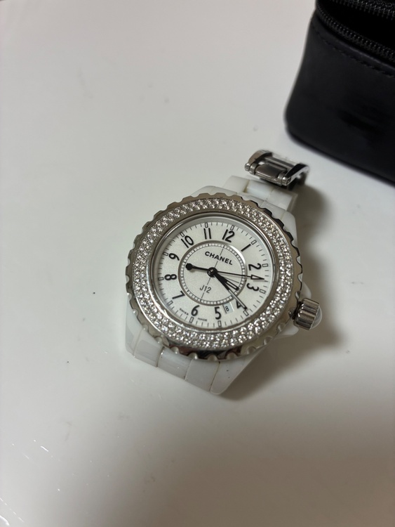 J12 ダイヤベゼル（高級時計）の商品画像 - 査定依頼日：2025年12月22日 - 最高査定価格：430,000円