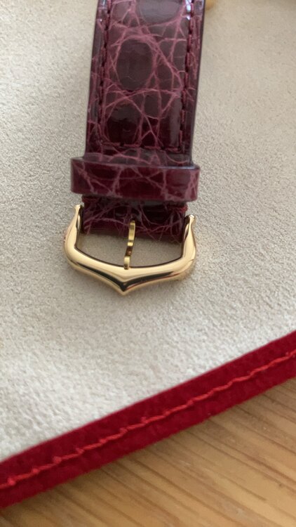 カルティエ タンク W101875（高級時計）の商品画像 - 査定依頼日：2025年5月8日 - 最高査定価格：580,000円