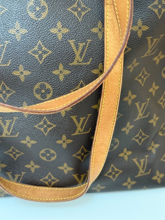 トートバッグ（ブランドバッグ）の商品画像 - 査定依頼日：2025年9月9日 - 最高査定価格：30,000円