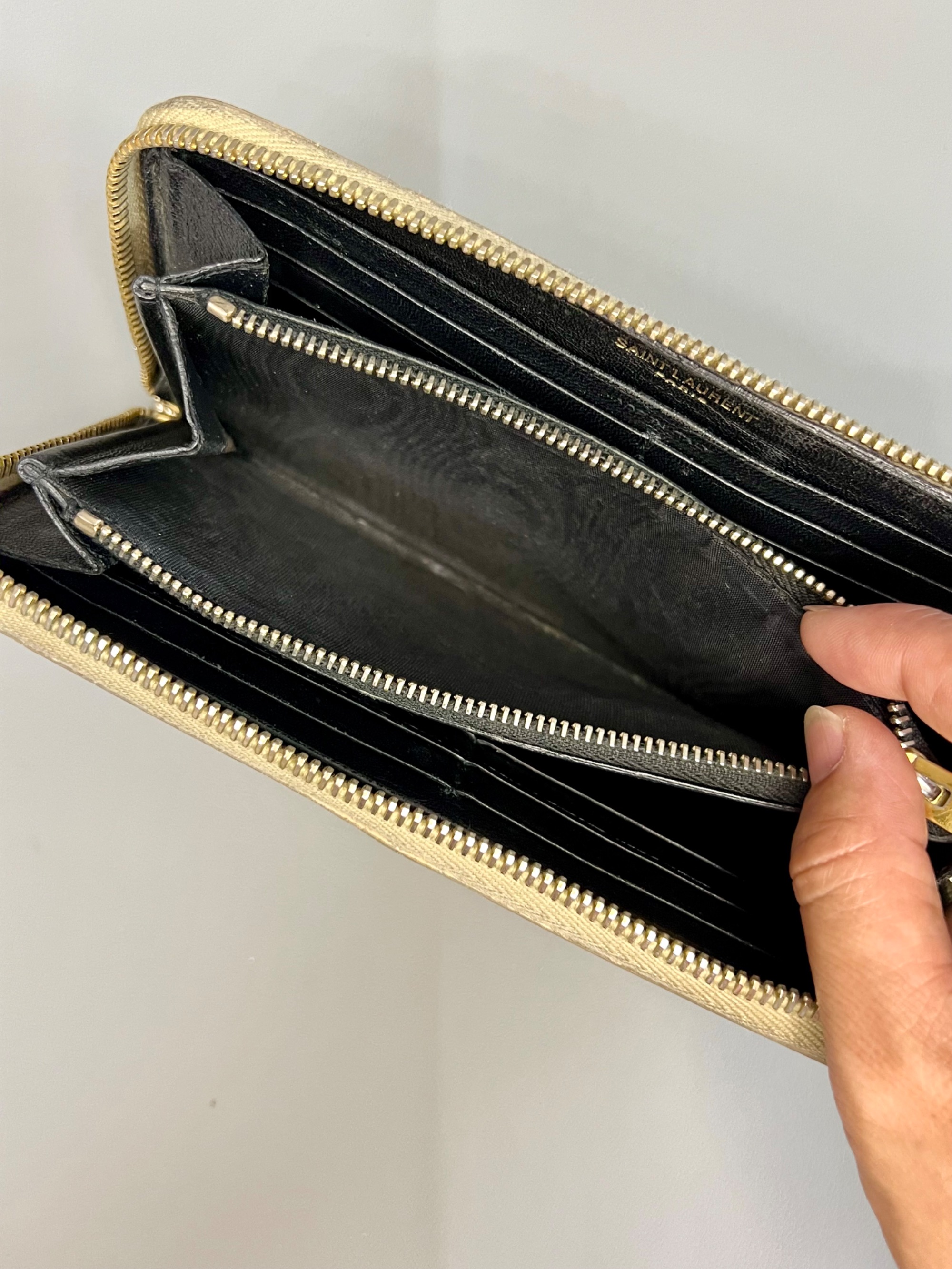 累積売上総額第１位【SAINT LAURENT★サンローラン】6340063Y209 61h0iW-9Y9L._UY350_.jpg