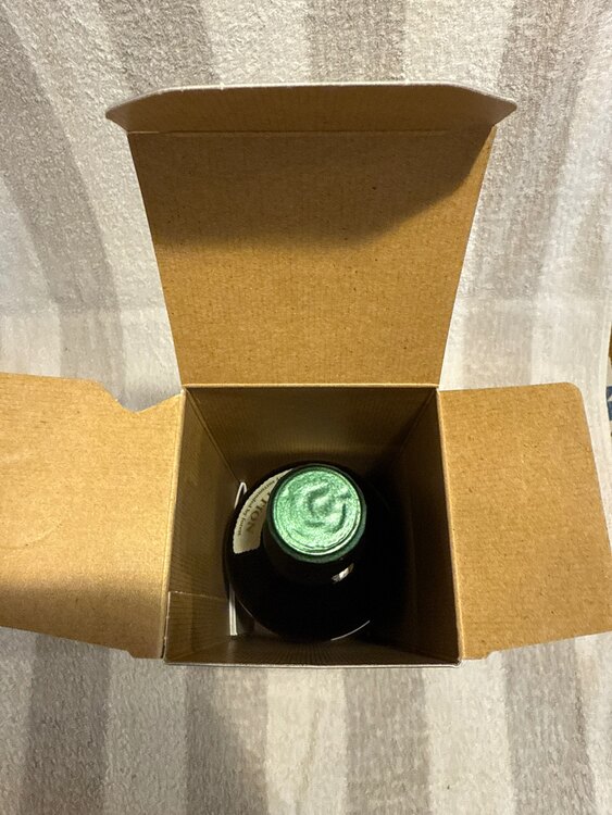 白州　story of the distillery2024（お酒）の商品画像 - 査定依頼日：2025年4月13日 - 最高査定価格：15,000円