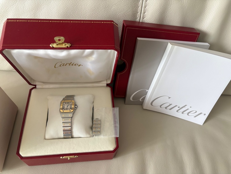 カルティエ サントス カルティエ  サントス　ガルべ　レディース（高級時計）の商品画像 - 査定依頼日：2026年4月28日 - 最高査定価格：600,000円