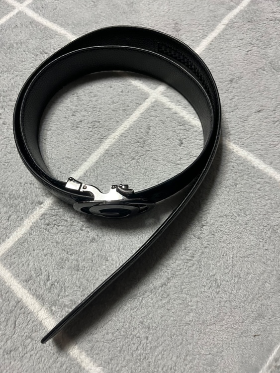 ベルト（ブランド財布・小物）の商品画像 - 査定依頼日：2026年3月3日 - 最高査定価格：100,000円