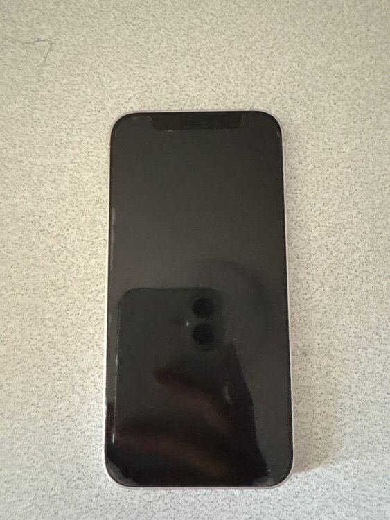 iPhone 12 mini 64GB Softbank（スマホ）の商品画像 - 査定依頼日：2025年4月14日 - 最高査定価格：17,000円