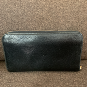 MIUMIU長財布（ブランド財布・小物）の商品画像 - 査定依頼日：2021年6月4日 - 最高査定価格：2,000円