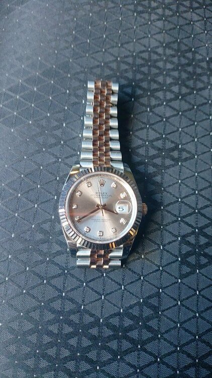 ロレックス デイトジャスト 126331（高級時計）の商品画像 - 査定依頼日：2026年1月5日 - 最高査定価格：3,070,000円