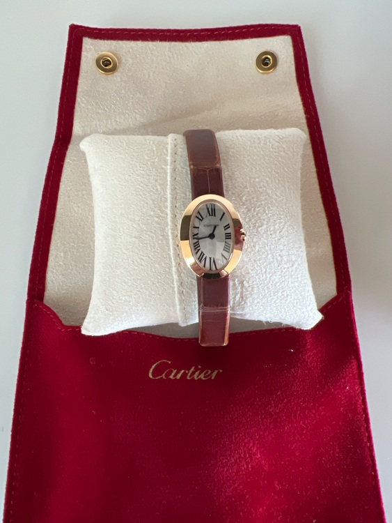 カルティエ ベニュワール B705940（高級時計）の商品画像 - 査定依頼日：2025年10月15日 - 最高査定価格：1,000,000円