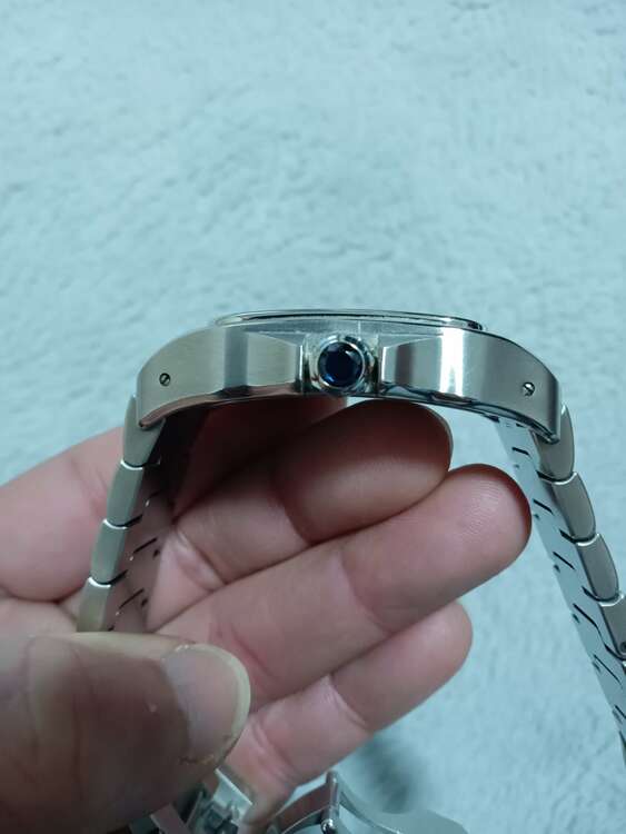 サントス100LM（高級時計）の商品画像 - 査定依頼日：2024年12月10日 - 最高査定価格：600,000円