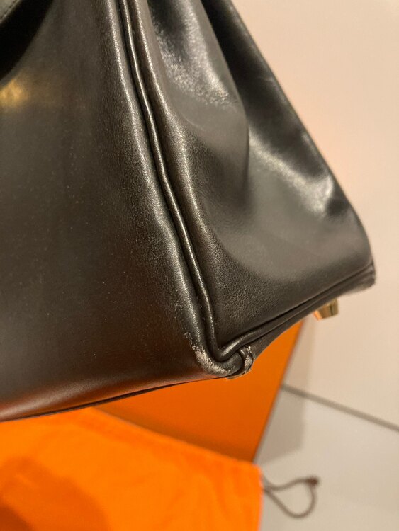 エルメス  ケリー　27 ボックスカーフ　ゴールド金具　（ブランドバッグ）の商品画像 - 査定依頼日：2025年4月22日 - 最高査定価格：1,200,000円