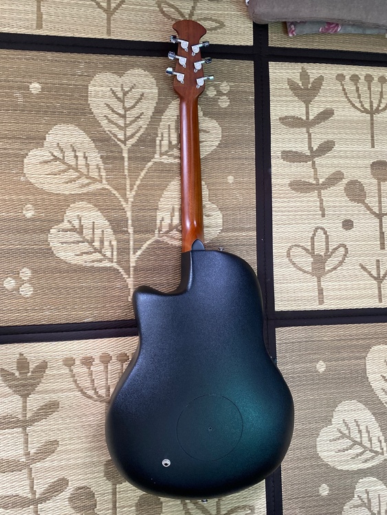 オベーションCE44.AB（ピアノ・楽器・PA機材）の商品画像 - 査定依頼日：2026年9月6日 - 最高査定価格：20,000円