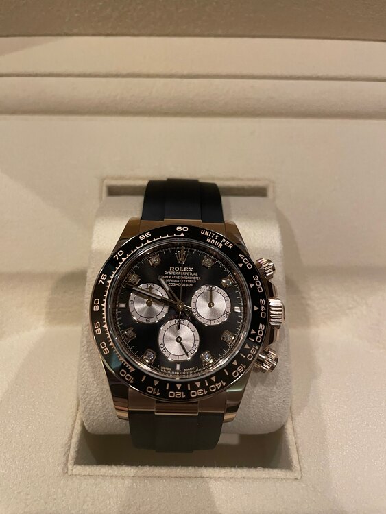 ロレックス デイトナ 126515l（高級時計）の商品画像 - 査定依頼日：2024年12月26日 - 最高査定価格：6,600,000円