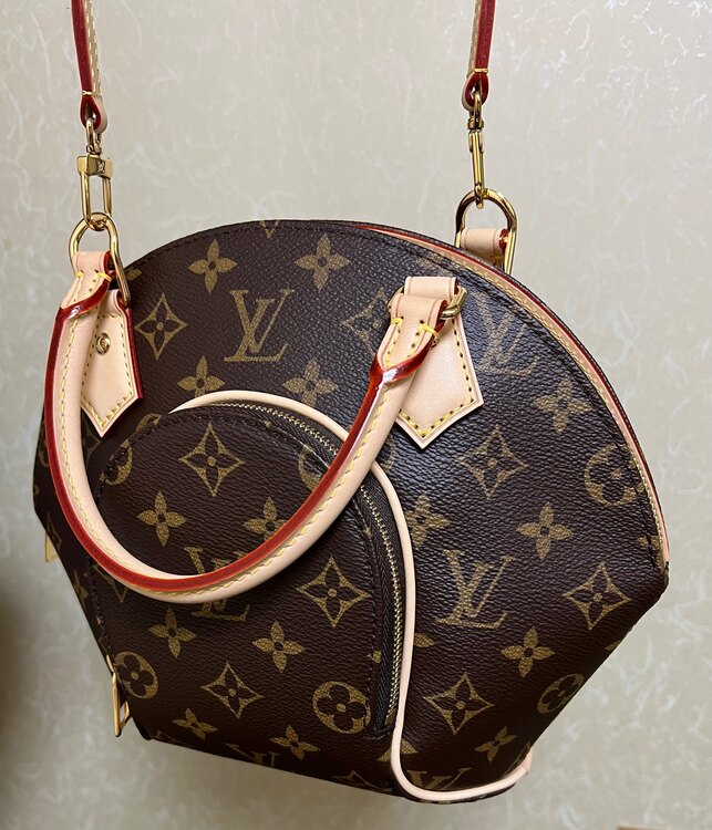 ルイヴィトン モノグラム （ブランドバッグ）の商品画像 - 査定依頼日：2025年3月18日 - 最高査定価格：250,000円