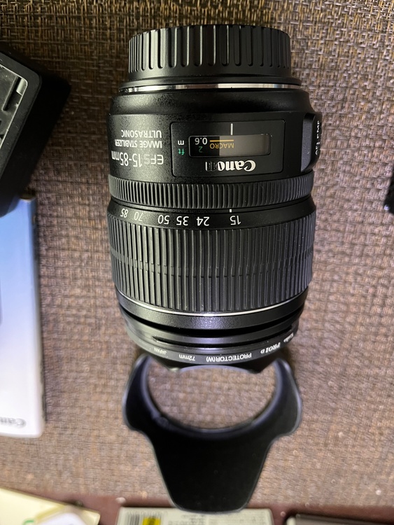 EOS 7D、EF15-85付き（カメラ）の商品画像 - 査定依頼日：2026年5月23日 - 最高査定価格：19,100円
