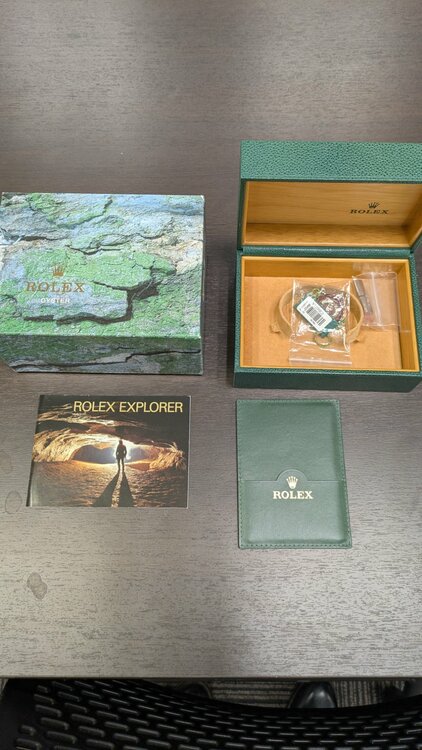 ロレックス エクスプローラー １６５７０（高級時計）の商品画像 - 査定依頼日：2026年1月24日 - 最高査定価格：1,180,000円