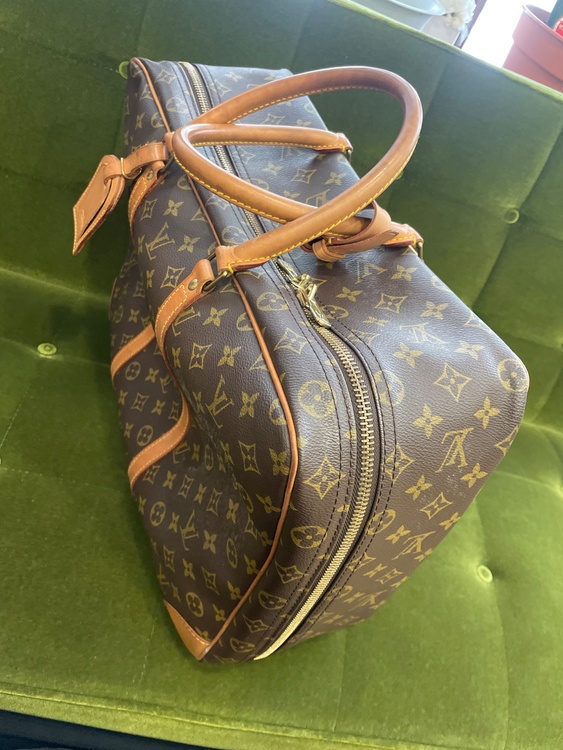 四角いボストンバック（ブランドバッグ）の商品画像 - 査定依頼日：2026年4月26日 - 最高査定価格：80,000円