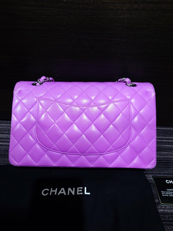 CHANEL ダブルフラップマトラッセ 型番A01112（ブランドバッグ）の商品画像 - 査定依頼日：2026年2月18日 - 最高査定価格：500,000円