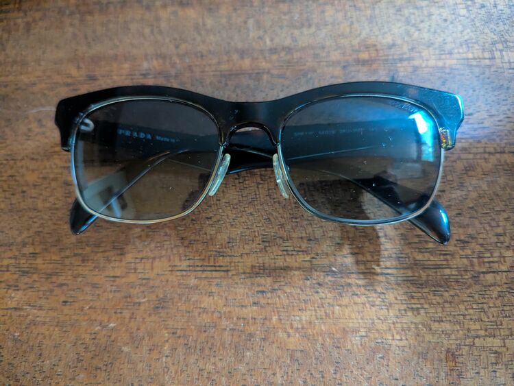 サングラス（古着・ファッション）の商品画像 - 査定依頼日：2025年9月13日 - 最高査定価格：16,000円