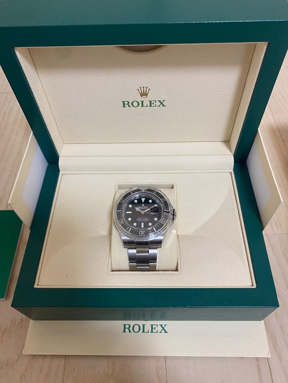 ロレックス シードゥエラー 12660（高級時計）の商品画像 - 査定依頼日：2025年12月8日 - 最高査定価格：1,900,000円